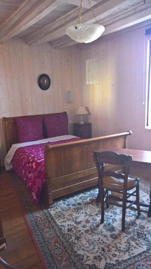 Chambre D Hote 1873 Frasne Δωμάτιο φωτογραφία